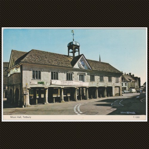 Moot hall tetbury - hall,