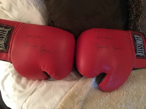 Pair junior poison jones - of,