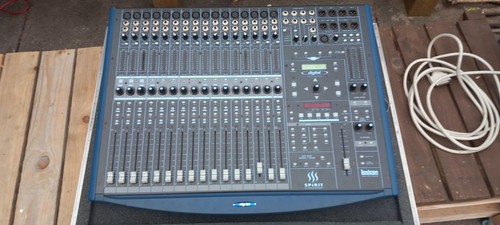 Soundcraft spirit 324 live - spirit,