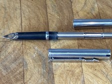 Vintage Parker USA fountain