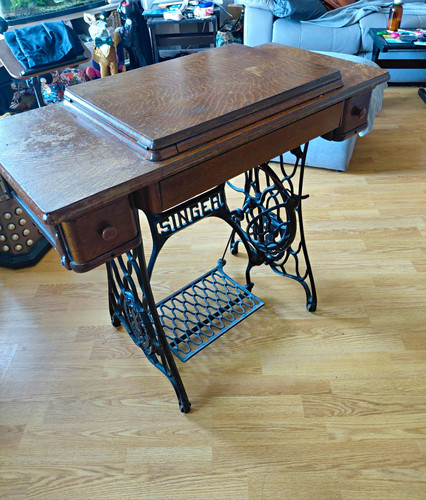 Singer treadle mechanical - treadle,