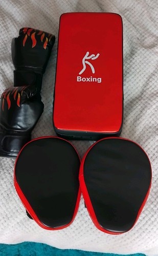 Kids boxing set with - boxing, focus