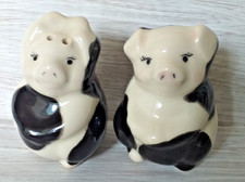 Vintage Black & White Cow Shaped Ceramic Salt & Pepper Pots.