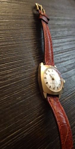 Timex vintage women manual - timex,