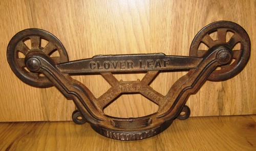 Clover leaf barn trolley side - trolley,