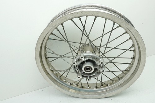 Yamaha 125 rear wheel - x,