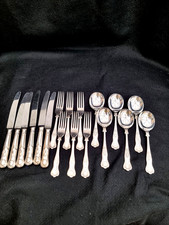 18 piece Vintage Kings Pattern