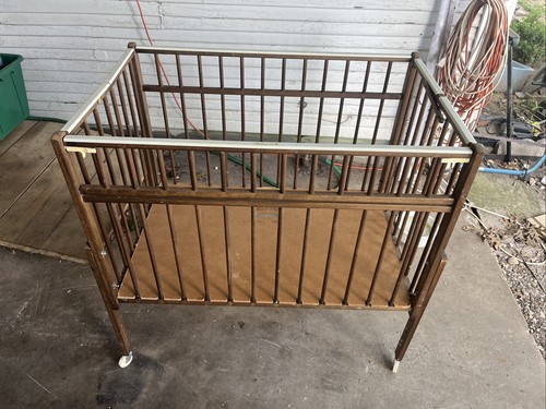 Port crib antique vintage - port-a-crib,