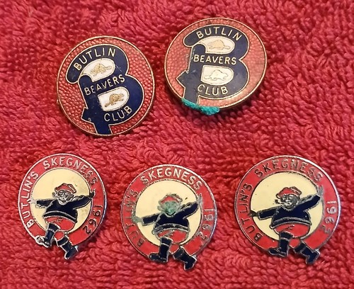 Butlins vintage enamel - vintage, lapel