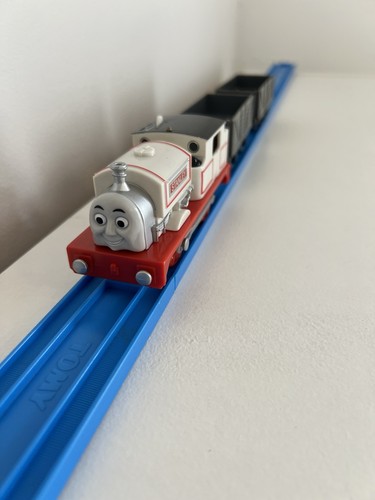 Tomy trackmaster stanley train - trackmaster,
