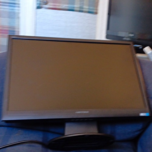 Samsung syncmaster 20in lcd - syncmaster,