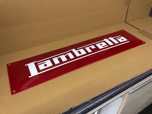 Lambretta vespa scooter garage - vespa,