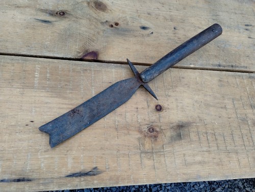 Primitive digging tool - digging,