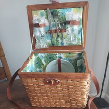 Wicker Picnic Basket Set for 2