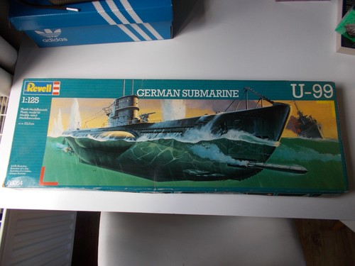 Revell model kit - model, u