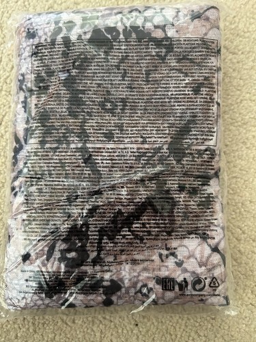 Avon raylan snake print - snake, scarf