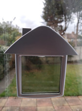 573.  Digital LCD Window Suction Thermometer ~ CR2032 Button Battery Required.