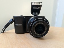 Samsung NX NX1000 20.3MP Digital Camera - Black (Kit w/ NX 20-50mm Lens)