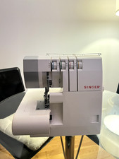 Singer 14SH754 Four Thread