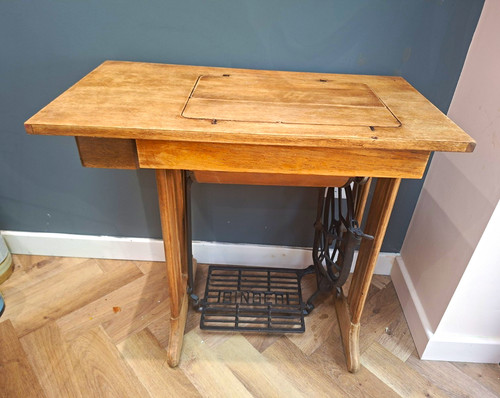 Vintage singer sewing machine - sewing,