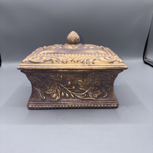 Trinket box with lid - trinket,