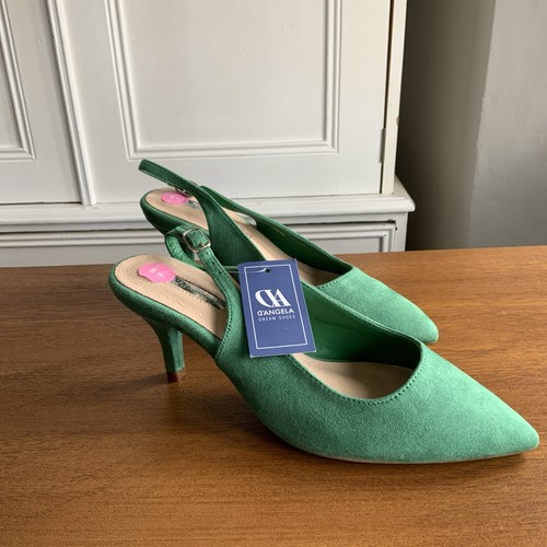 Bnwt ladies size 5 - size,