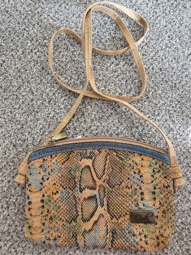 Small hand bag - hand,