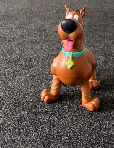 Scooby doo dog crazy legs - crazy,
