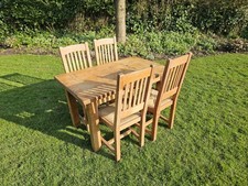 Extendable Table & 4 Chairs