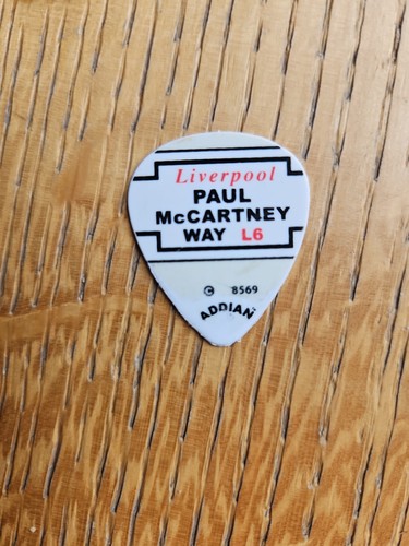 Beatles paul mccartney guitar - beatles,