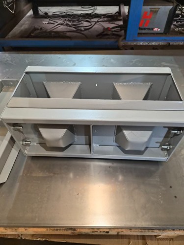 600 300 200mm interlocking - 600, x