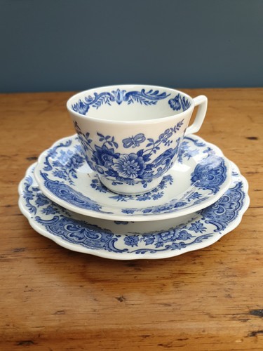 Royal doulton ridgeway - royal, blue