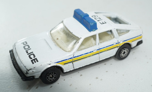 Corgi white rover 3500 - white, police