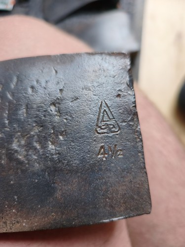Spearwell axe head - spearwell, 4