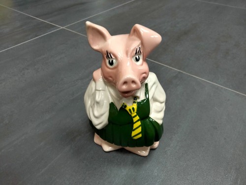Nat west bank - west, ceramic
