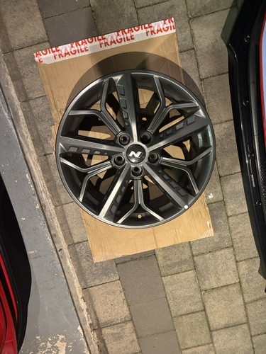 Hyundai i20n alloy wheel - hyundai,