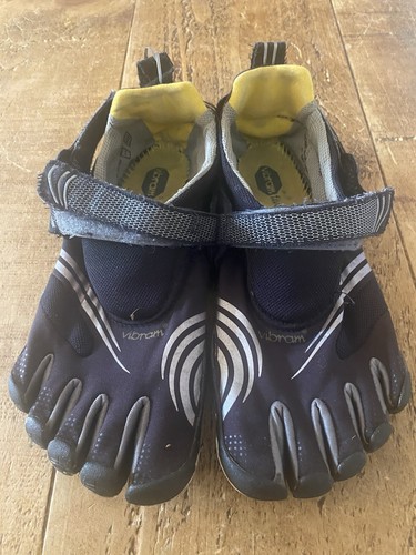 Vibram five fingers - vibram,