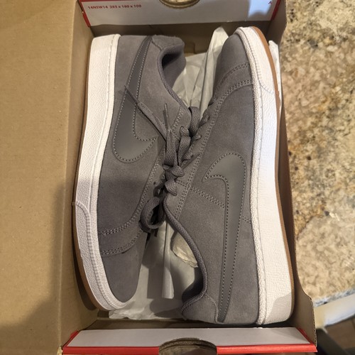 Nike womens court royale suede - nike,