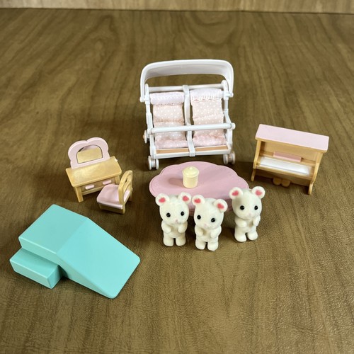 Epoch calico critters - calico,