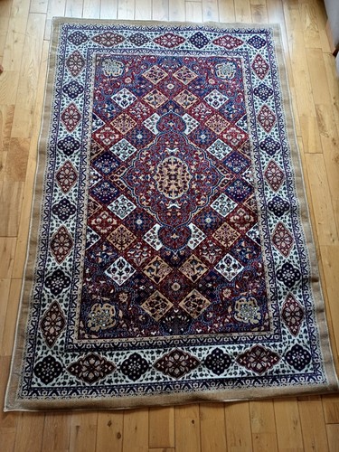Traditional and vintage - and,