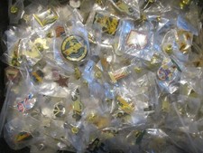 100 ALL NEW ALL DIFFERENT SEALED PIN BADGES JOB LOT BUNDLE MUSIC ANIMALS CARS
