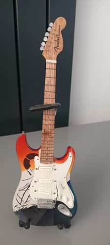 Eric clapton rainbow fender - clapton.,