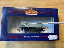 Reduced bachmann 33 - reduced,