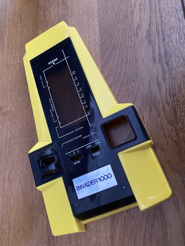 Galaxy invader yellow front - yellow,