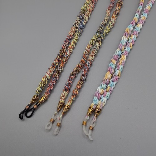 Crochet multicoloured glasses