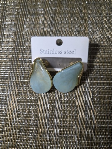 Water drop stud earrings - water,
