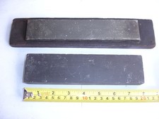 2x Vintage Natural Honing Stones. (10