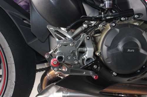 Mad moto ajdustable rearset - mad-moto,