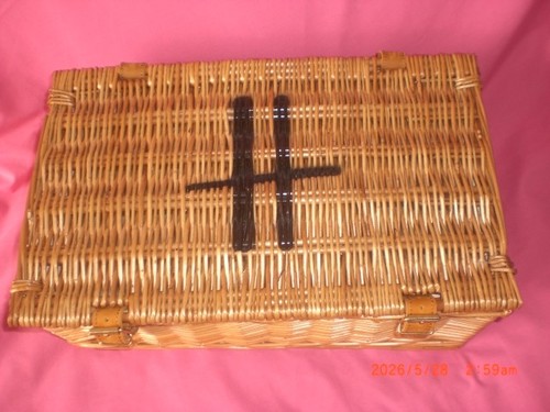 Harrods london wicker hamper - london,