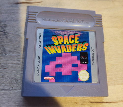Space invaders nintendo - space,
